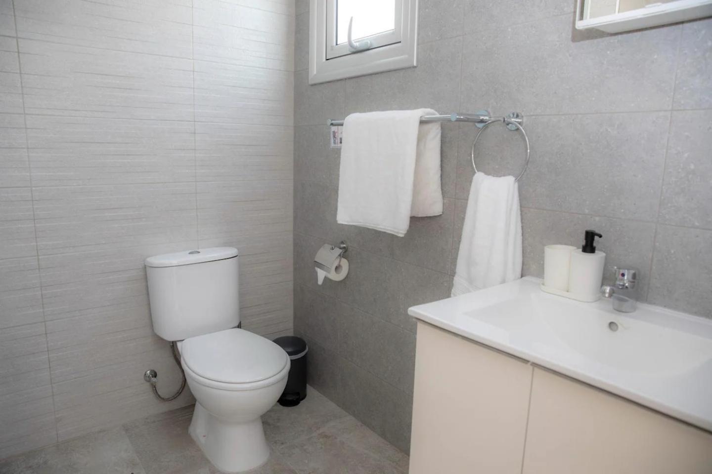 Harbour Lights Studio Apartments Pafos Zewnętrze zdjęcie