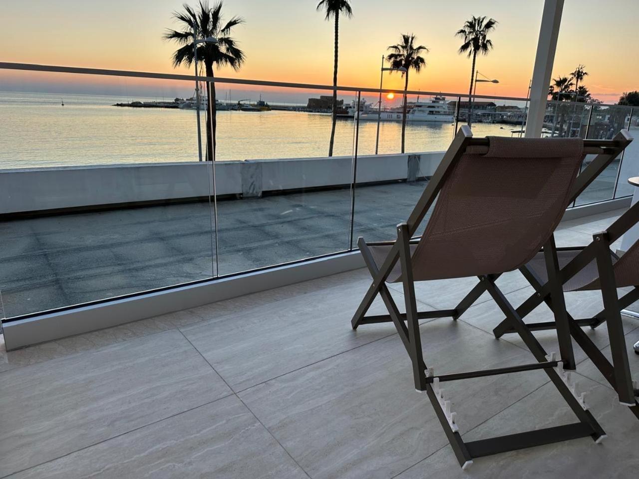 Harbour Lights Studio Apartments Pafos Zewnętrze zdjęcie