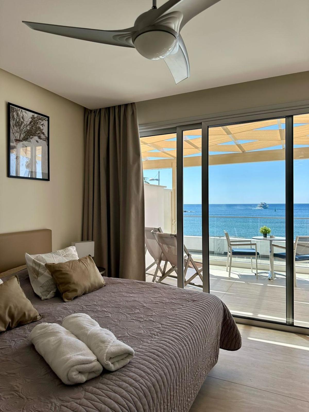Harbour Lights Studio Apartments Pafos Zewnętrze zdjęcie