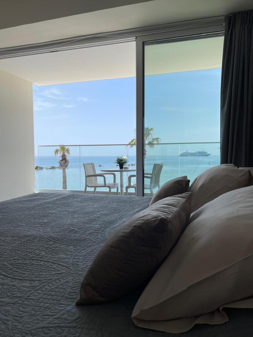 Harbour Lights Studio Apartments Pafos Zewnętrze zdjęcie